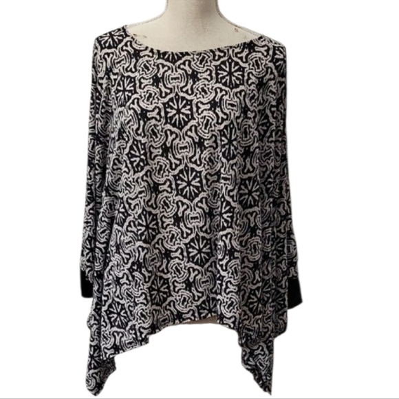 Cato Black and White Asymmetrical Tunic - Picture 1 of 4